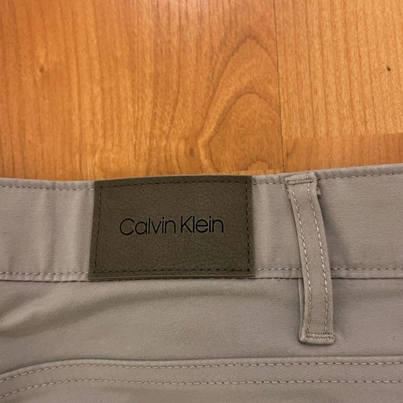 Men’s Calvin Klein Pants - Picture 4 of 5